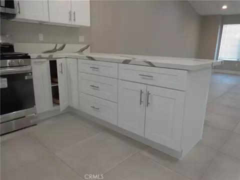 Kitchen - 12744 Running Deer, Apple Valley, CA 92308 photo 7 of 7