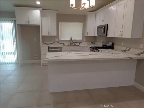 Kitchen - 12744 Running Deer, Apple Valley, CA 92308 photo 2 of 7