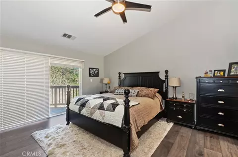 Bedroom - 26633 Timberline Dr, Wrightwood, CA 92397 photo 2 of 4