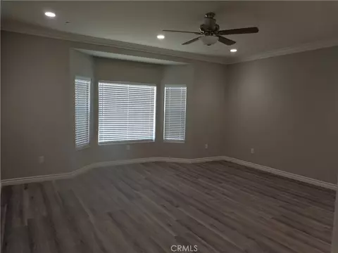 Living - 18255 Winnetka, Apple Valley, CA 92307 photo 6 of 7