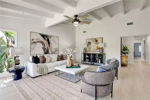 1112 Westcliff Dr, Newport Beach, CA 92660