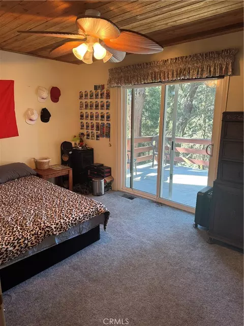 Bedroom - 21564 Jobs Peak, Cedarpines Park, CA 92322 photo 1 of 3
