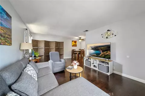 871 W 13th St #4, Azusa, CA 91702