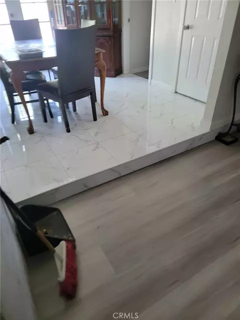 Entry Way - 17986 Westlawn, Hesperia, CA 92345 photo 1 of 2