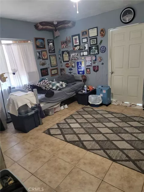 Bedroom - 17986 Westlawn, Hesperia, CA 92345 photo 3 of 3