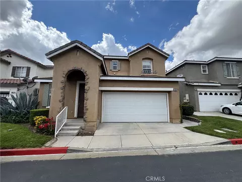 28291 Cedar Ln, Saugus, CA 91350