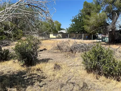 Exterior - 9922 Victor Ave, Hesperia, CA 92345 photo 5 of 7