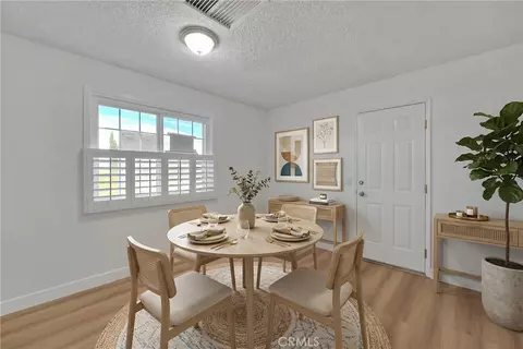 Dining - 22133 Thunderbird, Apple Valley, CA 92307 photo 1 of 1