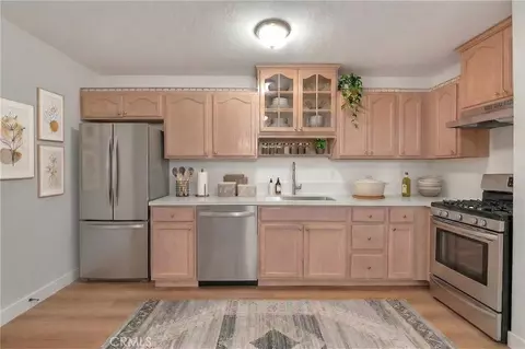 Kitchen - 22133 Thunderbird, Apple Valley, CA 92307 photo 1 of 3