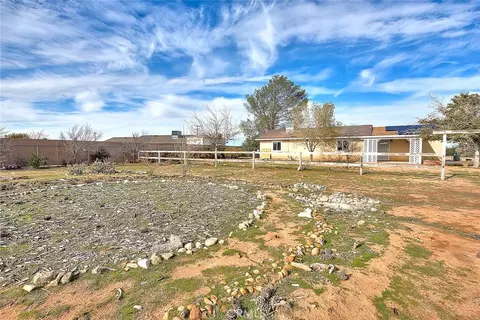 Exterior - 22133 Thunderbird, Apple Valley, CA 92307 photo 10 of 10