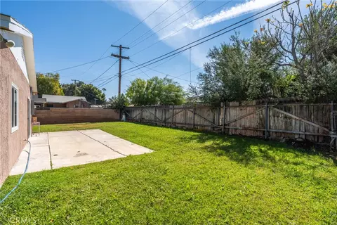 Exterior - 2514 Prospect Ave, Riverside, CA 92507 photo 4 of 5