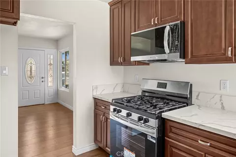 Entry Way - 2514 Prospect Ave, Riverside, CA 92507 photo 1 of 3