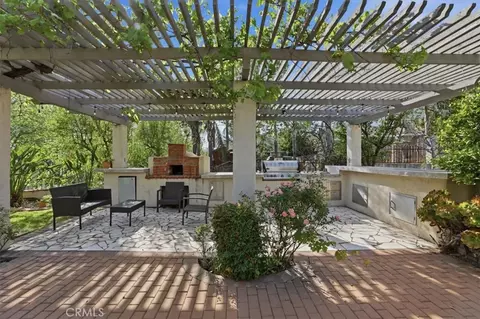 Exterior - 4972 Clover, Rancho Cucamonga, CA 91737 photo 5 of 6