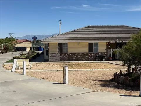15435 Pirinda Rd, Apple Valley, CA 92307 photo 2