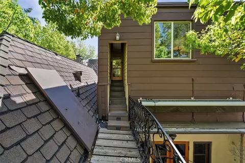 Exterior - 2285 E Orange Grv, Pasadena, CA 91104 photo 14 of 18