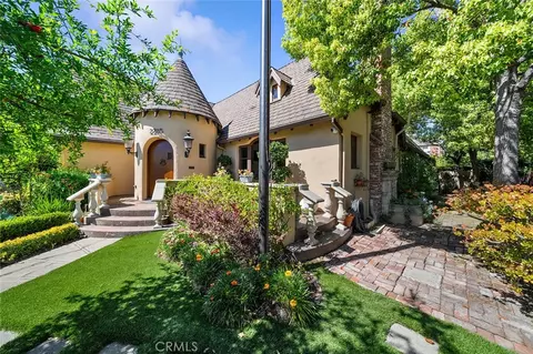 Exterior - 2285 E Orange Grv, Pasadena, CA 91104 photo 11 of 18