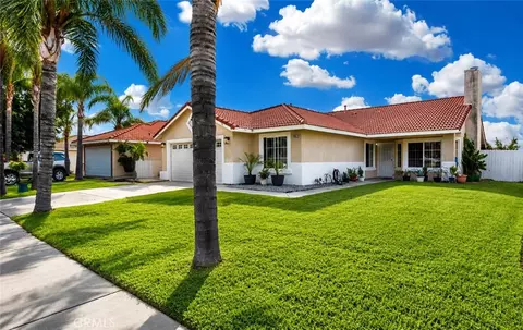 14035 Clover Ct, Fontana, CA 92335