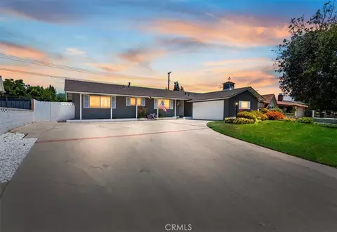327 Cindy Ct, Pomona, CA 91767