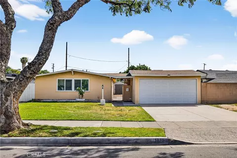 1813 W Westmont Dr, Anaheim, CA 92801