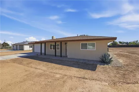 Exterior - 11363 Maple, Hesperia, CA 92345 photo 6 of 11
