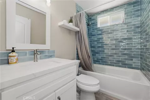 Bath - 11363 Maple, Hesperia, CA 92345 photo 1 of 1