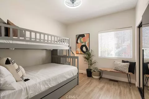 Bedroom - 1498 Deer Way, Lake Arrowhead, CA 92352 photo 3 of 6
