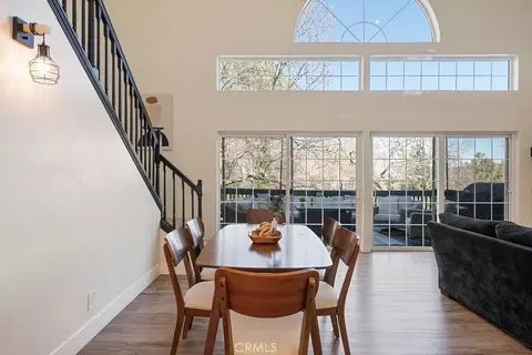 Dining - 1498 Deer Way, Lake Arrowhead, CA 92352 photo 1 of 2