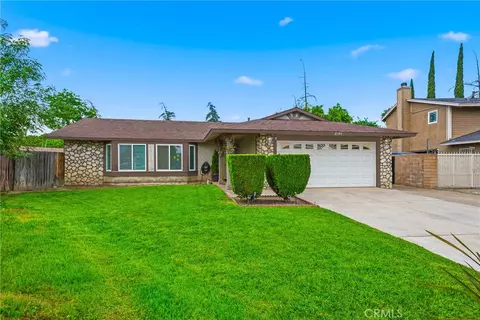 2395 W Chatka Ln, San Bernardino, CA 92410