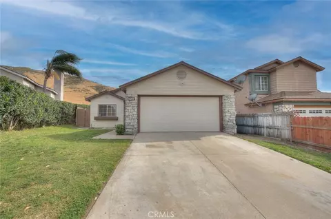 14319 Weeping Willow Ln, Fontana, CA 92337
