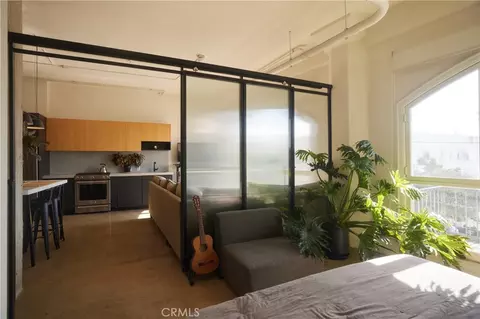 315 E 8th St #205, Los Angeles, CA 90014