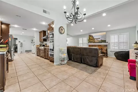 Entry Way - 35930 Bella Vis, Yucaipa, CA 92399 photo 3 of 5