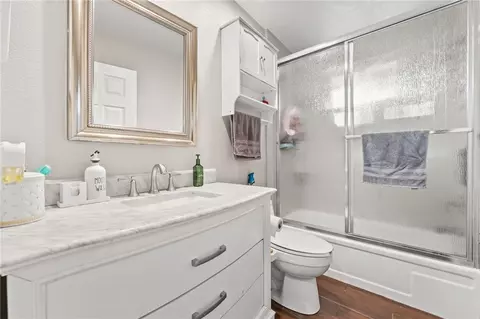 Bath - 35930 Bella Vis, Yucaipa, CA 92399 photo 3 of 3