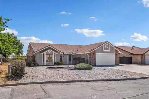 Exterior - 8643 Panorama, Hesperia, CA 92344 photo 3 of 10