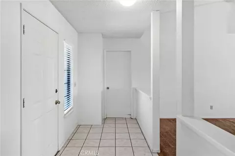 Entry Way - 8643 Panorama, Hesperia, CA 92344 photo 1 of 1