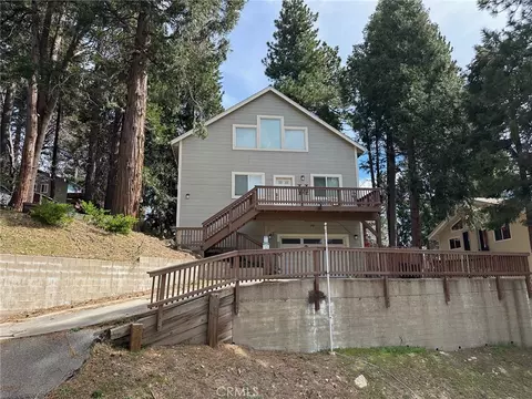 2551 Rim Of The World Dr, Running Springs, CA 92382