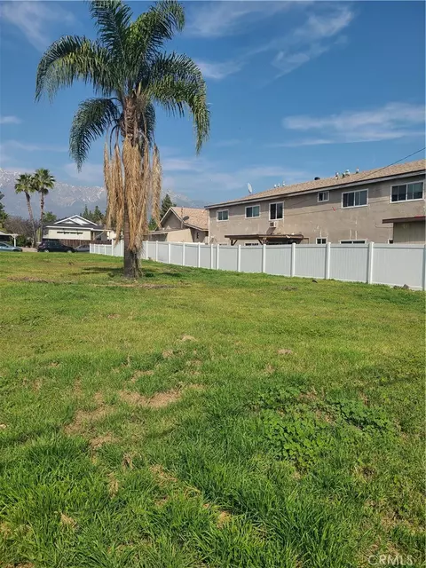 572 West, Upland, CA 91786 photo 9