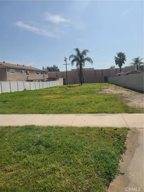 572 West, Upland, CA 91786 photo 5