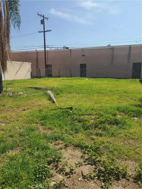 572 West, Upland, CA 91786 photo 8