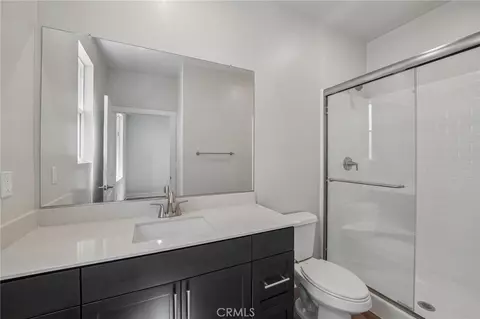 Bath - 8533 Tamarack St, Chino, CA 91708 photo 1 of 4