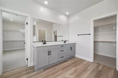 Entry Way - 8547 Tamarack St, Chino, CA 91708 photo 3 of 8