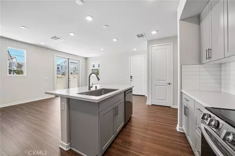 Entry Way - 3175 Teralina Cir, Riverside, CA 92503 photo 1 of 9