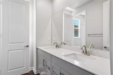 Bath - 3175 Teralina Cir, Riverside, CA 92503 photo 1 of 2