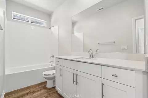 Bath - 29269 Crescent Way, Highland, CA 92346 photo 1 of 2