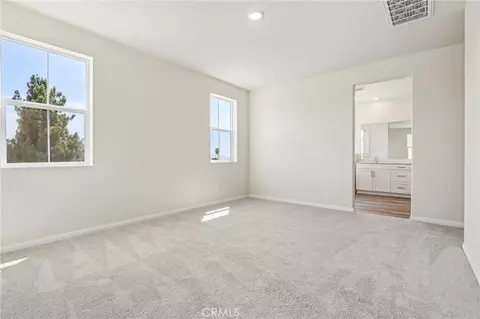 Bedroom - 29269 Crescent Way, Highland, CA 92346 photo 6 of 7