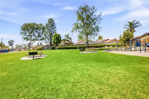 Exterior - 3709 Country Oaks Loop #E, Ontario, CA 91761 photo 7 of 9