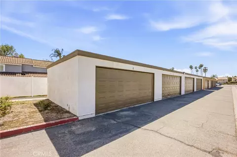 Exterior - 3709 Country Oaks Loop #E, Ontario, CA 91761 photo 5 of 9