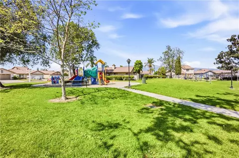 Exterior - 3709 Country Oaks Loop #E, Ontario, CA 91761 photo 8 of 9