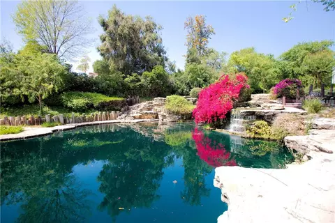 1083 Lakeview Ter, Azusa, CA 91702