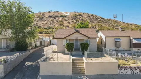 15461 Hesperia Rd, Victorville, CA 92395