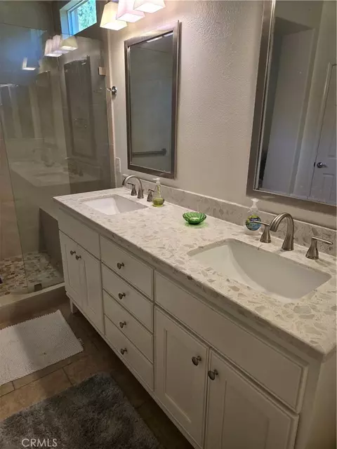 Bath - 24590 Lowe, Corona, CA 92883 photo 3 of 3